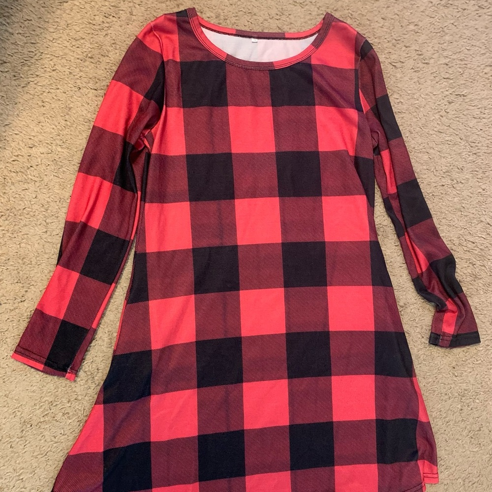 Red and black checkerboard dress - S